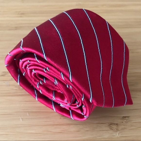 Andrew’s Tie’s Bright Red & White Silk Tie NWT - Picture 2 of 6